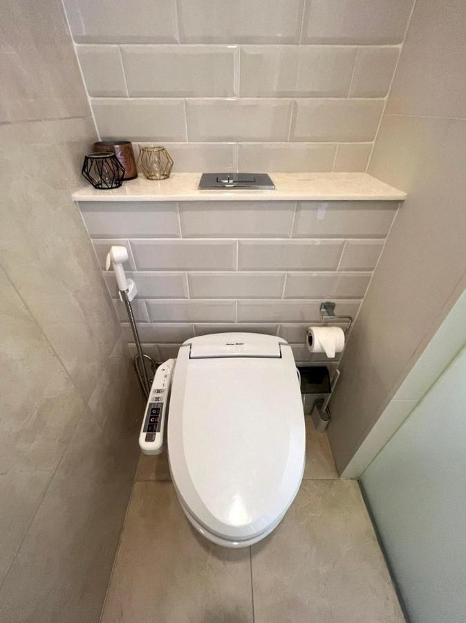 2 Bedroom Luxury Apartment 3 Min Walk From Bts Ekkamai Bangkok Zewnętrze zdjęcie