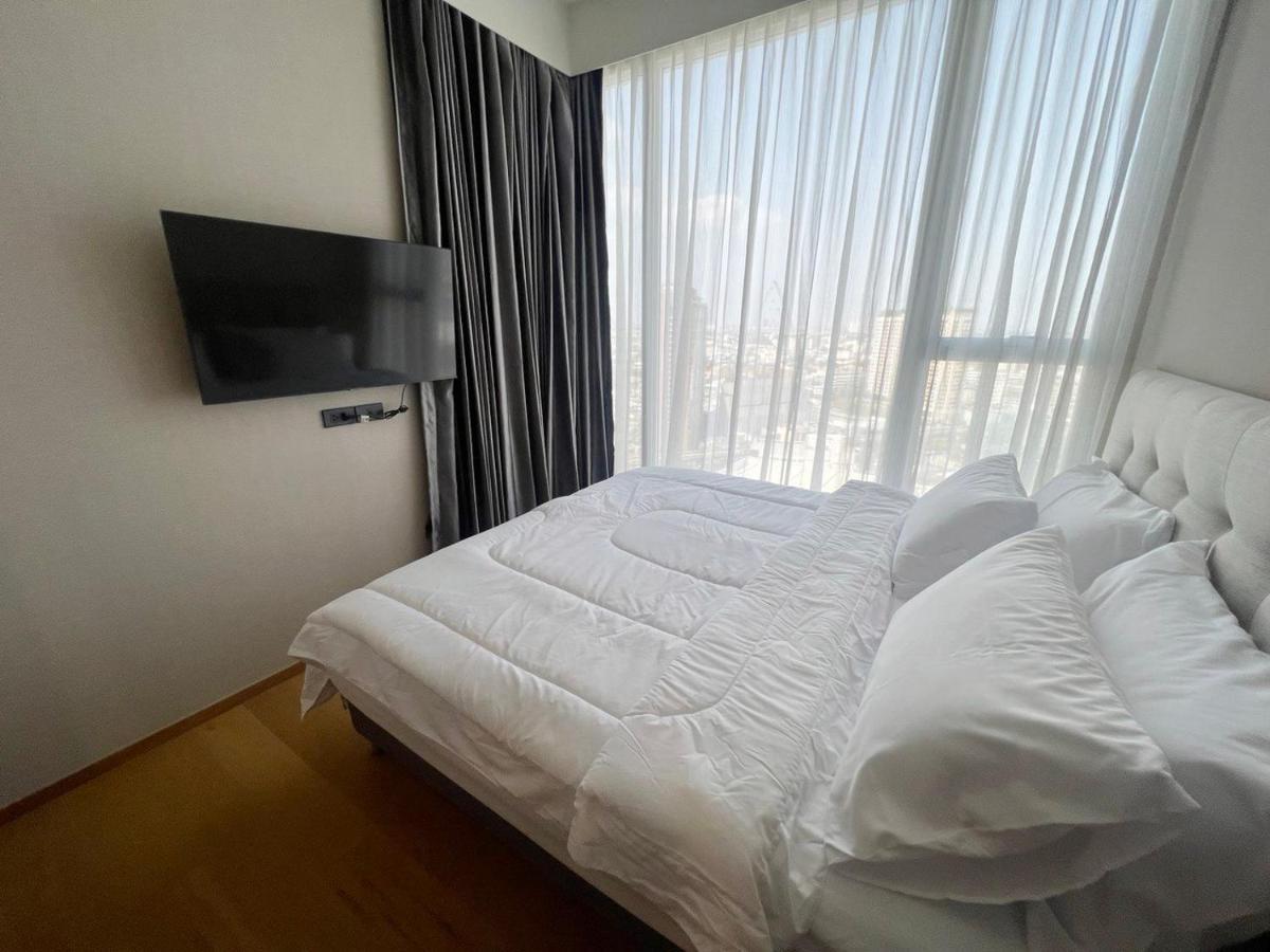2 Bedroom Luxury Apartment 3 Min Walk From Bts Ekkamai Bangkok Zewnętrze zdjęcie