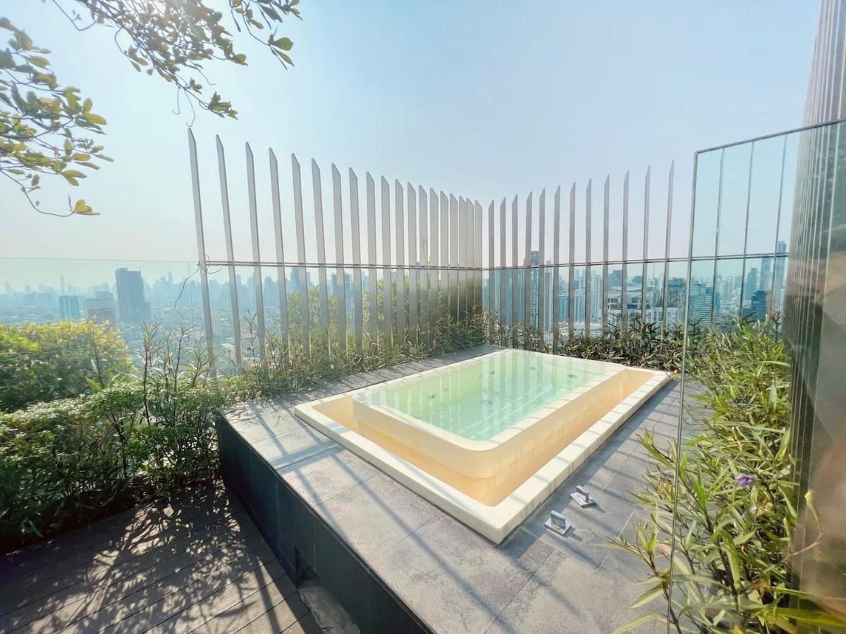 2 Bedroom Luxury Apartment 3 Min Walk From Bts Ekkamai Bangkok Zewnętrze zdjęcie